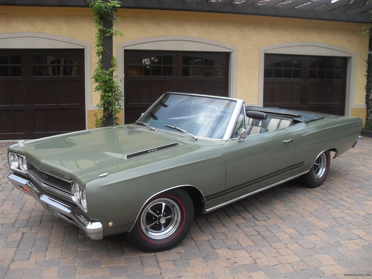 Attached picture 7388787-68PlymouthGTX_0k_medium[1].jpg